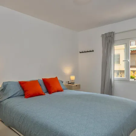 Апартаменты Guestready - Warm Getaway Near Malvarosa